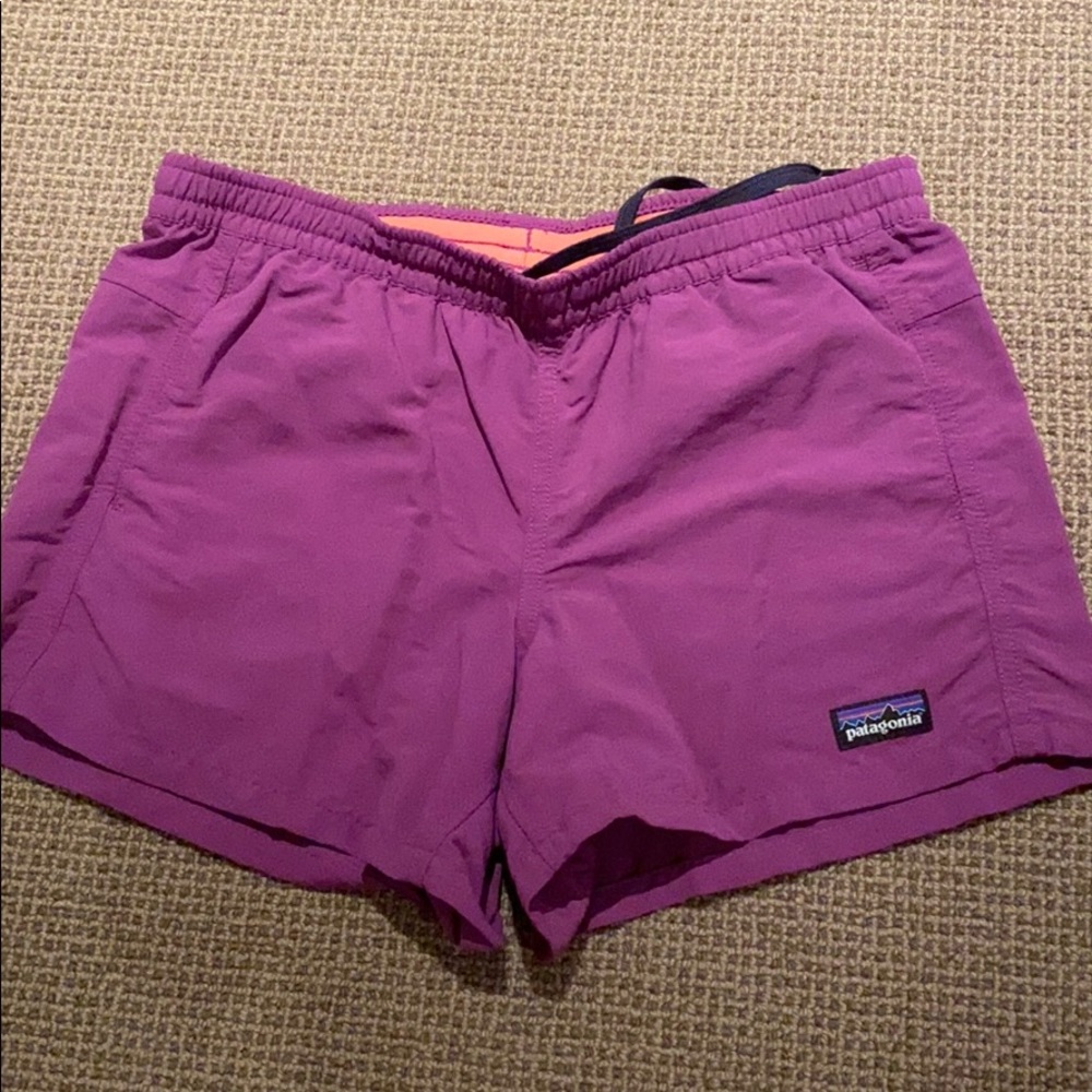 REALLY CUTE PATAGONIA SHORTS